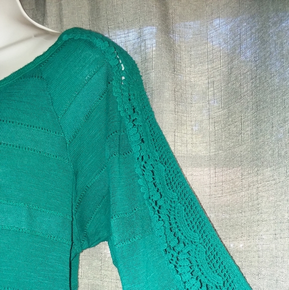 By Slay Lace Sweater - Picture 3 of 4